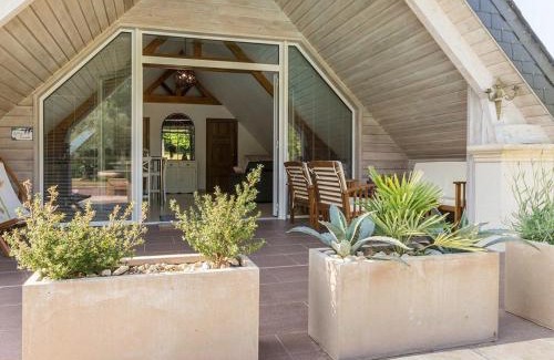Saint-Etienne-de-Montluc House | Gîte authentique avec piscine chauffée et jardin paysager près de Nantes - FR-1-306-962