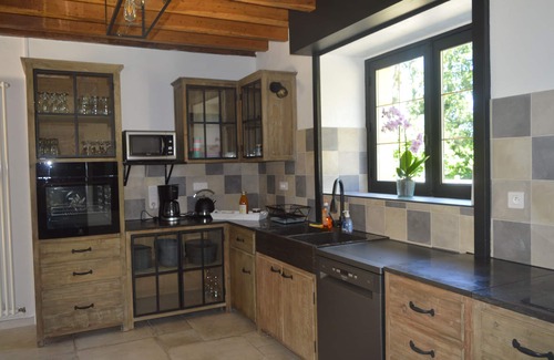 Coulimer House | GÎTE AUX PETITS BONHEURS sleeps 15 + games room