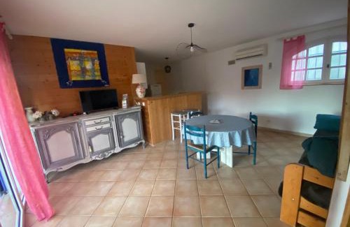 Buzignargues House | Gîte avec piscine et climatisation