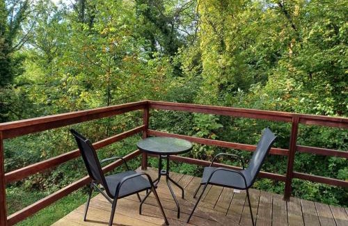 Jenzat House | Gîte champêtre confortable avec terrasse et jardin - FR-1-489-564