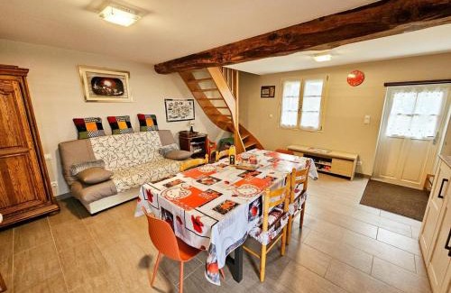 Sazilly House | Gîte charmant à Sazilly avec jardin privatif et WiFi - FR-1-381-608