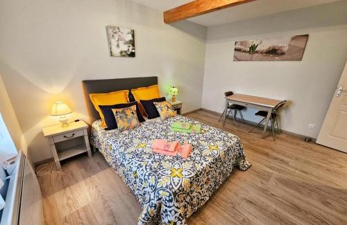 Sazilly House | Gîte charmant à Sazilly avec jardin privatif et WiFi - FR-1-381-608