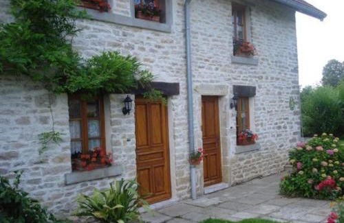 Esprels House | Gîte charmant avec jardin, proche activités lac et randonnée - FR-1-583-44