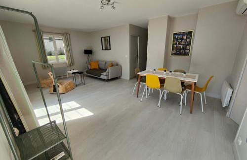 Carpentras House | Gîte Charmant avec Piscine et Terrasse en Provence MDV