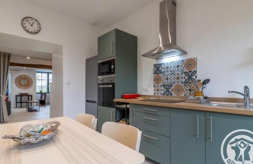 Rochefort-sur-Loire House | Gîte charmant entre Loire et Layon, terrasse, jardin, parking, proche d'Angers, idéal pour couples - FR-1-622-71