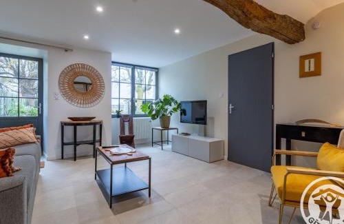 Rochefort-sur-Loire House | Gîte charmant entre Loire et Layon, terrasse, jardin, parking, proche d'Angers, idéal pour couples - FR-1-622-71