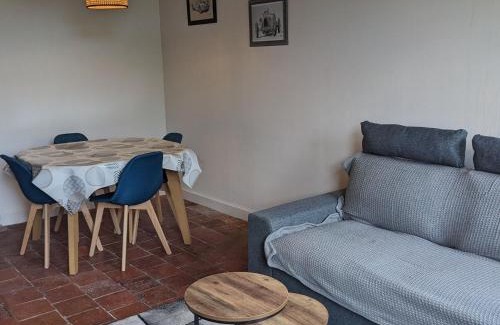 Chahaignes House | Gîte charmant proche des Châteaux de la Loire avec jardin privatif et parking. - FR-1-410-426