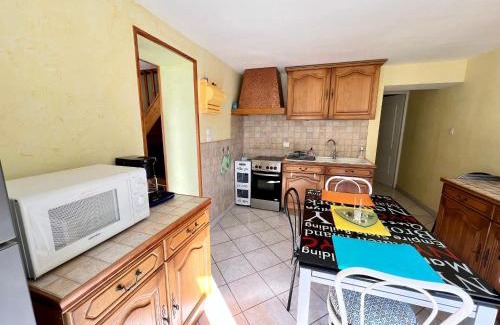 Biffontaine House | Gîte cozy au cœur des Vosges : terrasse, jardin, proche Gérardmer, animaux bienvenus - FR-1-589-76