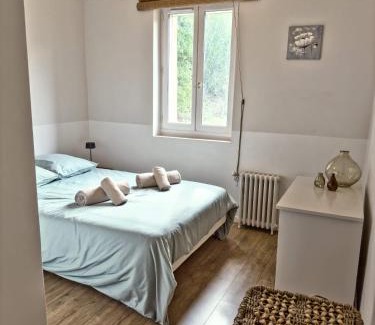Auriol Apartment | Gîte dans Bastide Provençale, Piscine & Sauna