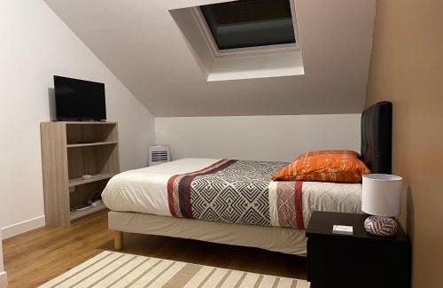 Ancenis House | Gîte de 2 chambres - Ancenis A11 - Logis du Château Rouge