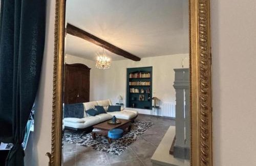 Souvigny House | Gîte de Charme à Souvigny, Jardin Privatif, Animaux Bienvenus - FR-1-489-581