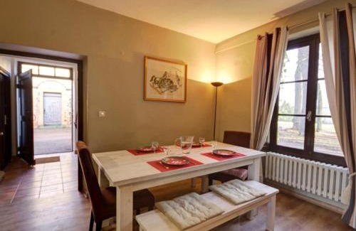 Parigny House | Gîte de Charme avec Parc, Tennis et Salle de Jeux près d'un Château à Parigny - FR-1-496-160