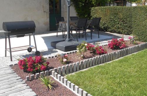 Beaupreau-en-Mauges House | Gîte de charme avec terrasse, près de Nantes, campagne des Mauges, idéal pour familles et pêcheurs - FR-1-622-73