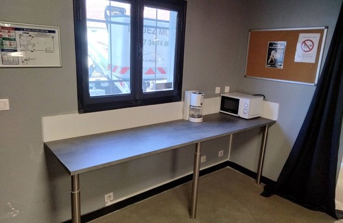 Aunay-sous-Auneau Cottage | Gîte de groupe décor de chalets bois Les Marmottes