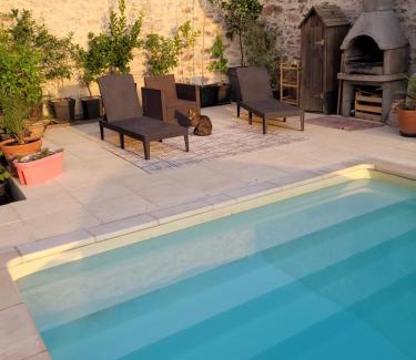 Capendu Apartment | Gîte de la tour avec piscine entre Carcassonne et narbonne