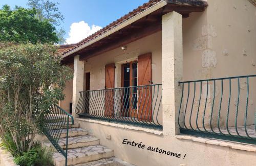 Lectoure Apartment | Gîte de la Tride 2 avec terrasse proche du centre