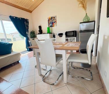 Ventenac-en-Minervois House | Gîte de Mia