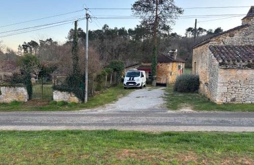Les Junies House | Gîte de Raynal