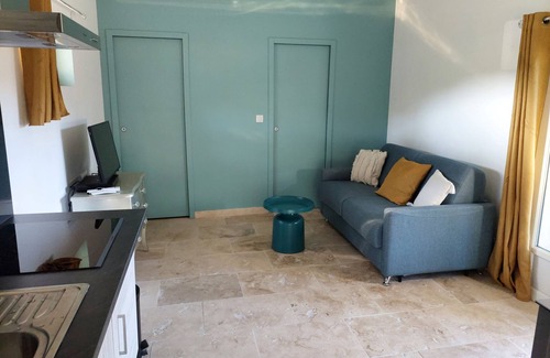 Uchaux House | Gîte des Laurels