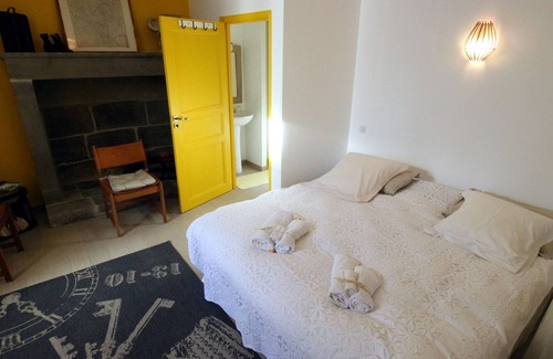Besse-et-Saint-Anastaise Apartment | Gîte Dompop