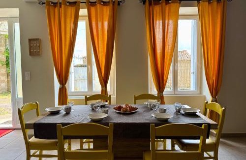 Airvault House | Gîte du Puits Olivier 10 personne chaleureux 3 étoiles