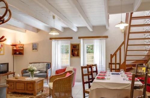Herbignac House | Gîte familial dans le Parc de Brière - Jardin arboré, terrasse, activités ludiques, Wifi inclus - FR-1-306-1101