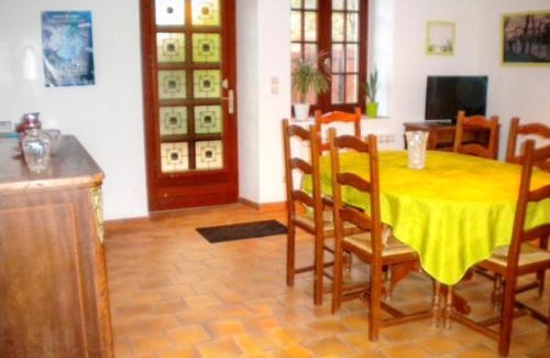Mazieres-de-Touraine House | Gîte familial en Touraine avec jardin, proche châteaux et vignobles, animaux acceptés. - FR-1-381-240