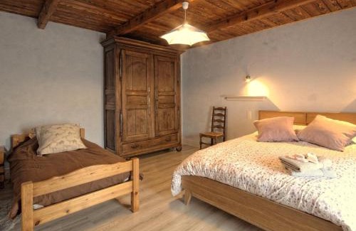 Gourgeon House | Gîte familial rénové avec jardin au cœur de la Vallée de la Saône - FR-1-583-467