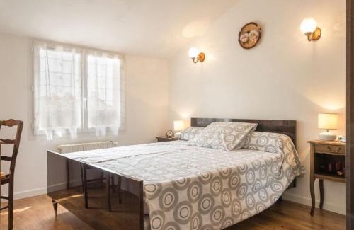 Saint-Philbert-de-Grand-Lieu House | Gîte Confortable entre Nantes et la Mer avec Parking Sécurisé et Coin Détente Privé - FR-1-306-885