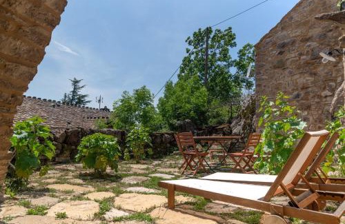 Les Bondons House | Gîte Gîte Chemin des Menhirs 4/6 personnes