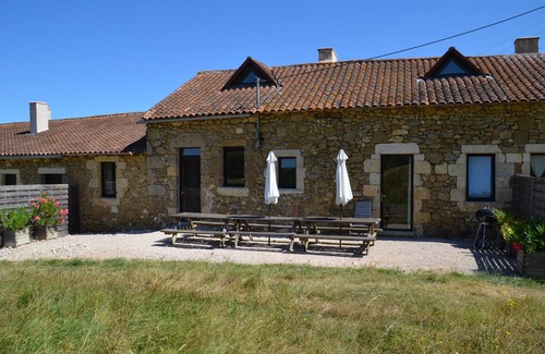 Riguepeu House | Gîte in the Gers countryside Parc et piscine Les Écrehous
