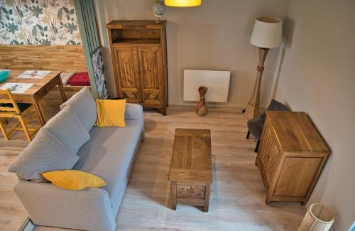 Le Cambout House | Gîte La Jacarandière