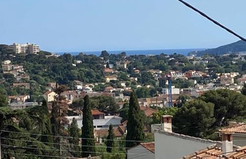Toulon House | Gîte « la sakalava » vue panoramique faron
