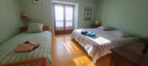 Canet-de-Salars House | gîte la tanière de claire