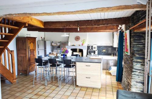 Laniscat House | Gîte Lann Avel Classé 3 étoiles WIFI CALME CAMPAGNE