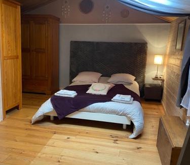 La Robine-sur-Galabre House | Gîte Le Cabanon