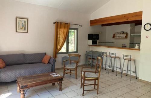 Carpentras House | Gîte les Cyprès (Bastide Sainte Agnès)