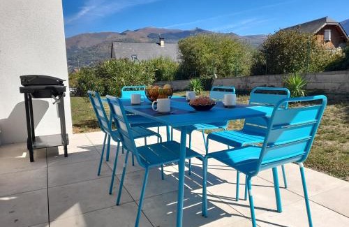 Argeles Gazost House | Gîte les iris Fleurs des Pyrénées - Climatisation - Borne VAE
