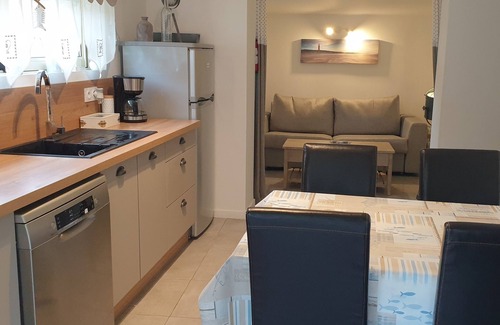 Les Mathes House | Gîte Les Pommes Les Pins Les Mathes La Palmyre 2pers 5 minutes from the zoo