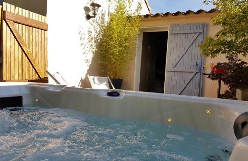 Moussan House | Gîte Les Roseaux Spa extérieur privatif inclus