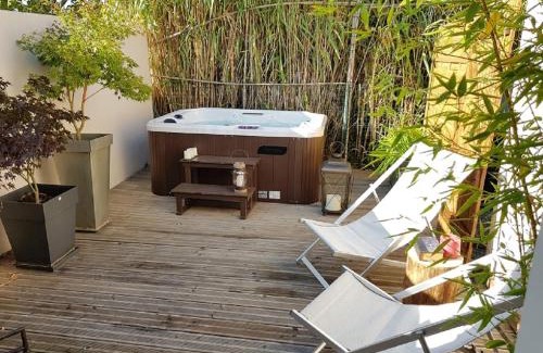 Moussan House | Gîte Les Roseaux Spa extérieur privatif inclus