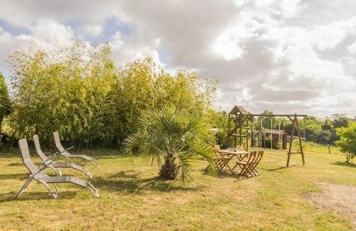 Mesquer House | Gîte lumineux avec jardin privatif près des plages, équipement bébé et recharge électrique - FR-1-306-1104