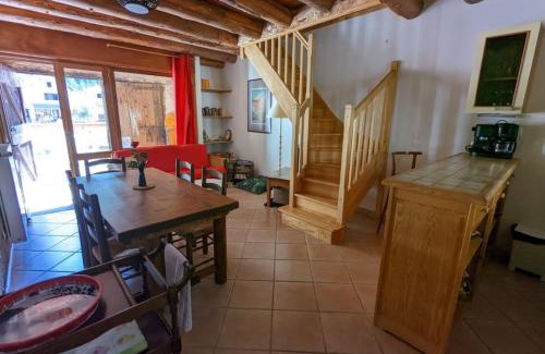 Villar-d'Arene Apartment | Gîte Neige Cordier - Villar d'Arène center 2 bedrooms and large terrace