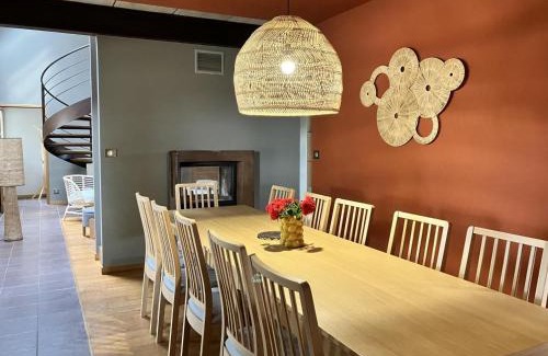 Montbeugny House | Gîte paisible pour 14 pers. avec Wi-Fi et animaux admis en Allier - FR-1-489-593