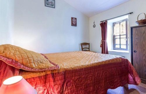 Corcoue-sur-Logne House | Gîte rénové à Corcoué-sur-Logne avec étang privé et équipements bébé - FR-1-306-1066