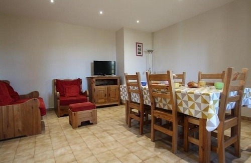 Jax House | Gîte restauré avec grand terrain clos, salle de jeux, proche du Puy en Velay et Chavaniac-Lafayette - FR-1-582-297
