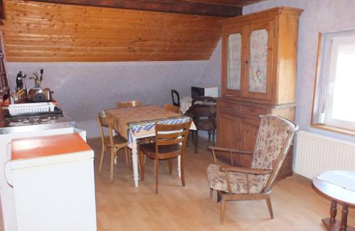 Merxheim House | Gîte rustique sous combles