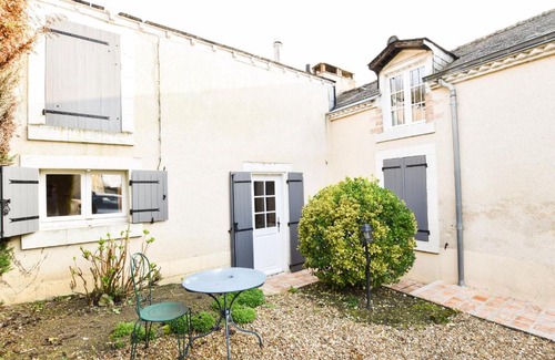 Sable-sur-Sarthe House | Gîte Sablé-sur-Sarthe, 1 pièce, 2 personnes - FR-1-410-351