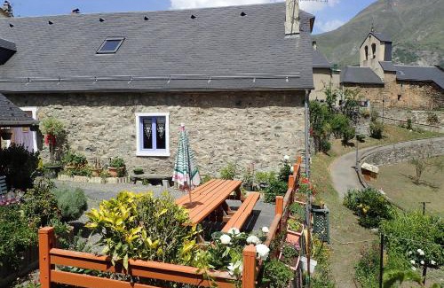 Grust House | Gîte Soum de l'Ase
