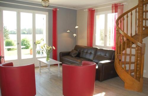 Saint-Jean-de-la-Motte House | Gîte spacieux avec salle de jeux, tennis et cheminée, idéal pour familles et amis jusqu'à 15 pers. - FR-1-410-223
